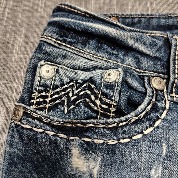 Miss Me Jeans women's Size 27 Medium Wash Boyfriend Capri Thick Stitch Flap - Picture 3 of 16